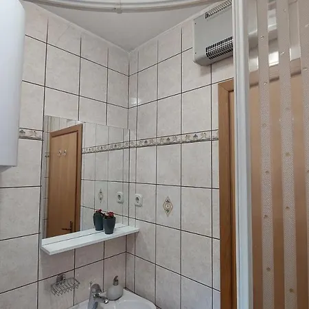 7even Ground Floor Apartment