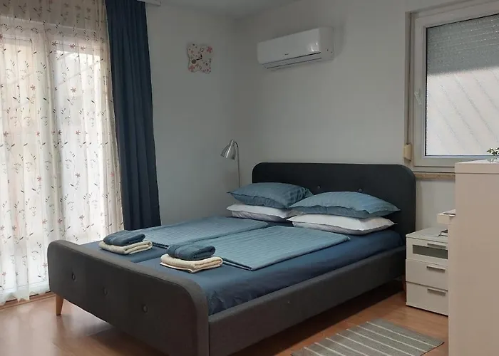 7even Ground Floor *